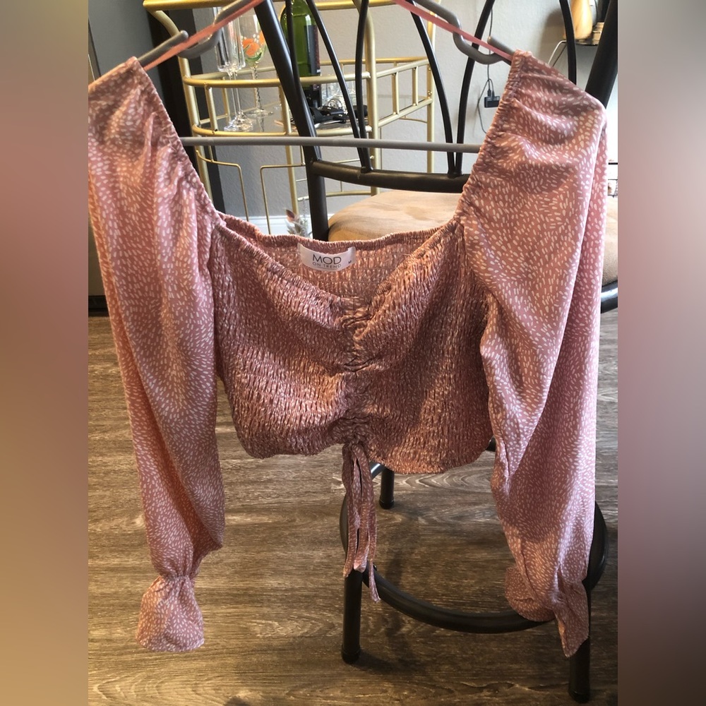 Long sleeved boutique shirt